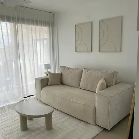 דירה A 50 M De La